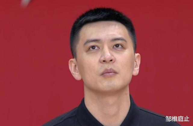 廣東男籃|遼寧隊真拼了，頂傷廣東隊兩員大將！裁判判罰違體犯規沒有爭議！