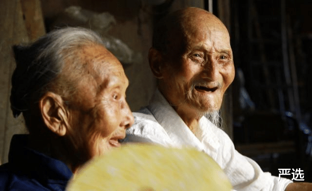 脂肪酸 男性衰老标志：这3处会露出破绽，若都不占，恭喜你还很年轻