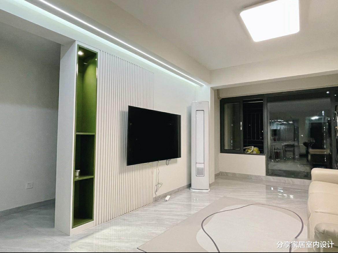 坚持找熟人装修新房，完工后效果简单又耐看，一家人都很满意！