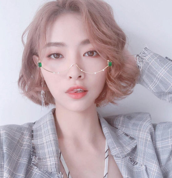 战豆豆|女歌手影响力榜公布：周笔畅第8，杨超越第5，第一名实至名归