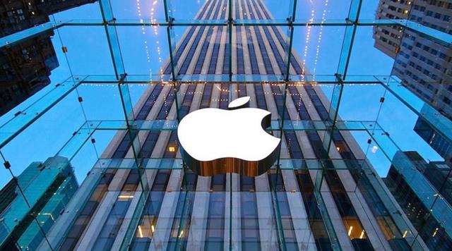 朱浩波|库克再现“谜之操作”，苹果亲自扯下了iPhone的“遮羞布”