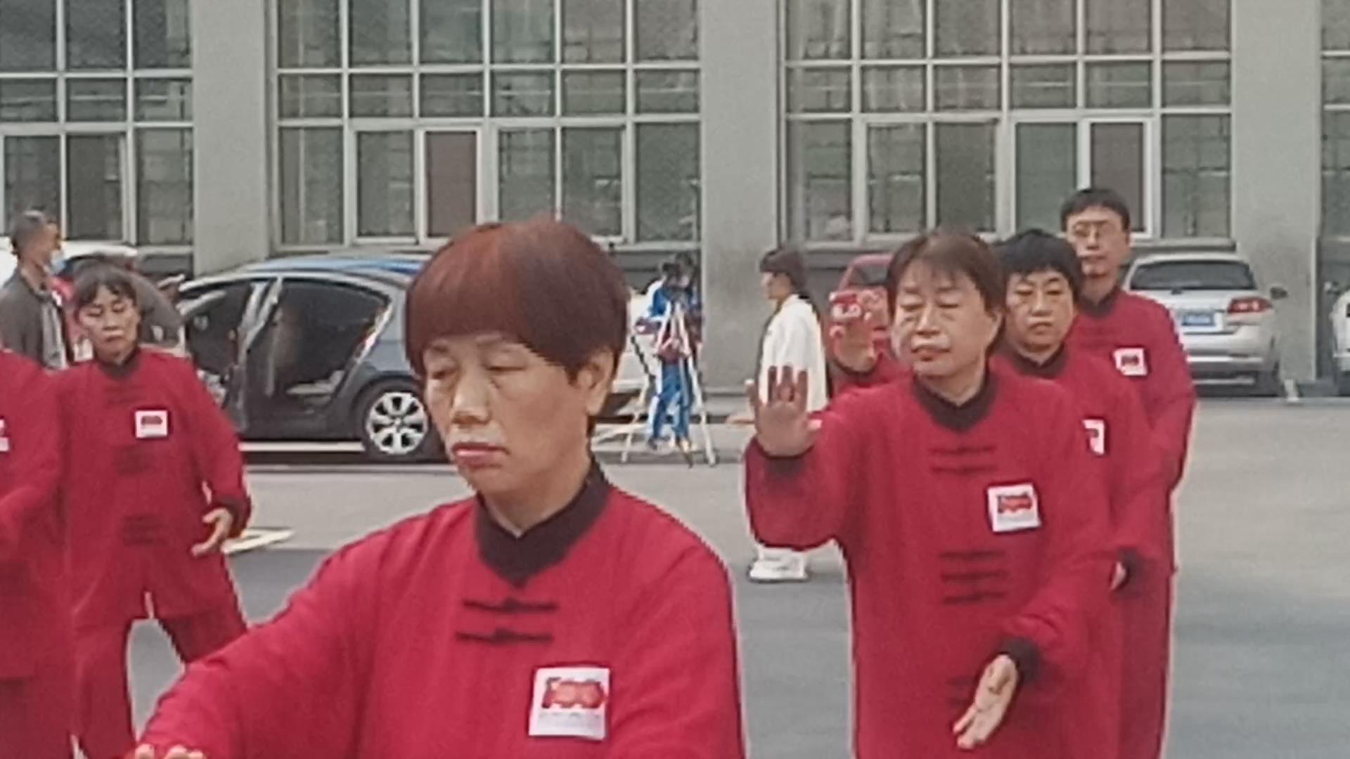 阿弥陀佛慈愿王北斗 5.19观故乡妻与各县区参加市太极拳交流比赛并念佛有感