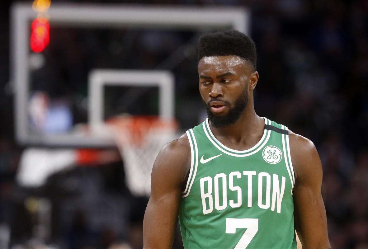 交易|第二筆一觸即發(fā)！布朗1換1西蒙斯，火箭2換3薩博尼斯