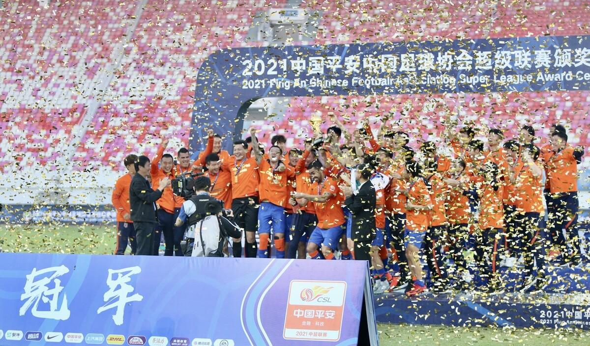 山东泰山|十年磨一剑！泰山捧杯93一代终成正果 新王朝奠基人非他们莫属