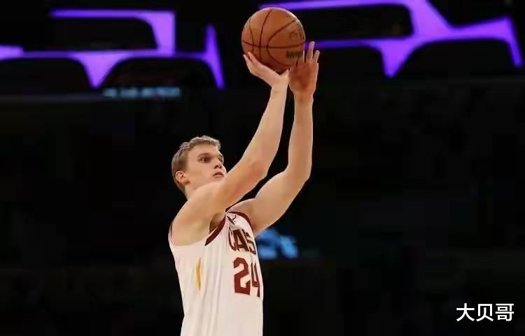勒布朗·詹姆斯|NBA今日红黑榜：德罗赞绝杀！詹姆斯又破多项纪录，福克斯真毒瘤
