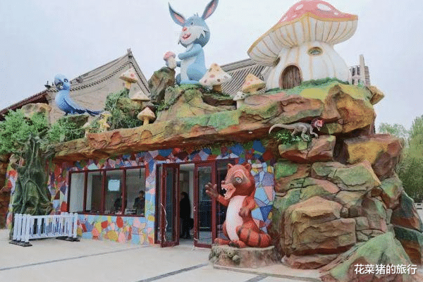 古镇 宁夏5亿“豪赌”建造“假”古镇,五一正式开放,人气不输乌镇