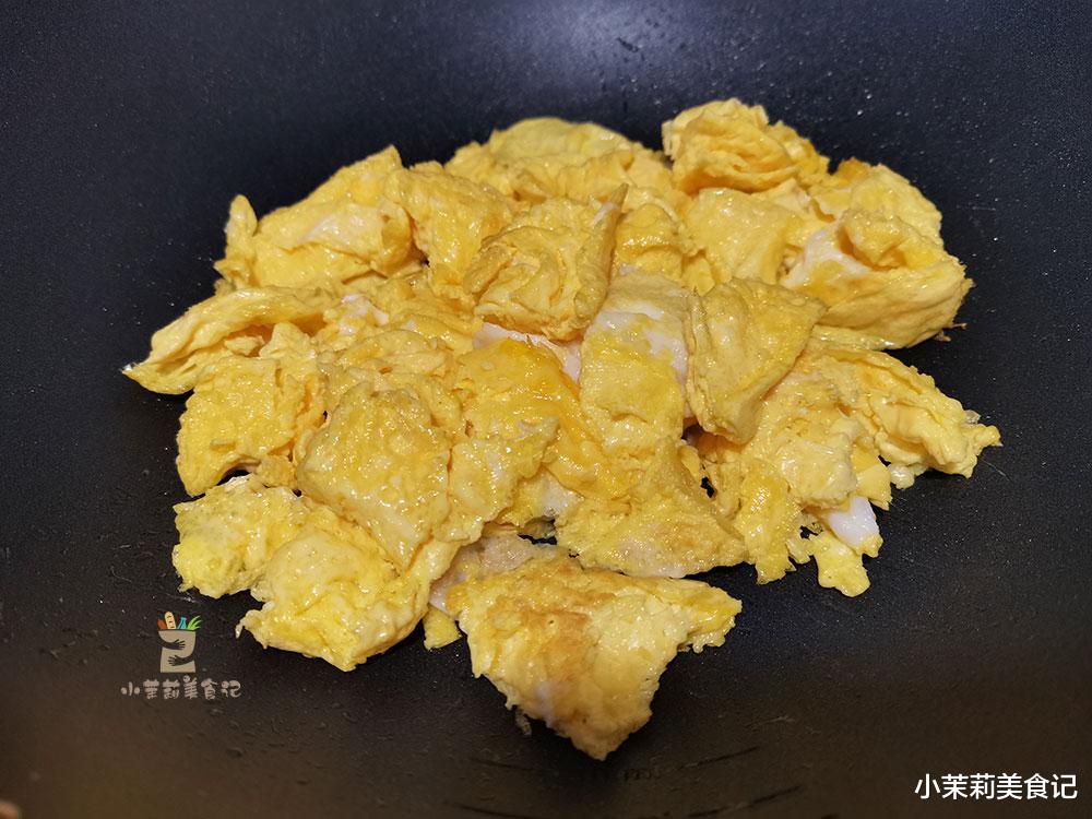 韭菜|7月减肥吃这菜,正当季特便宜,清香脆爽又营养,低脂刮油轻松瘦