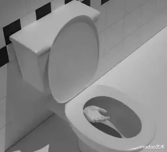 设计师已经不止接地气，都开始接地府了，让你知道什么叫作惊悚