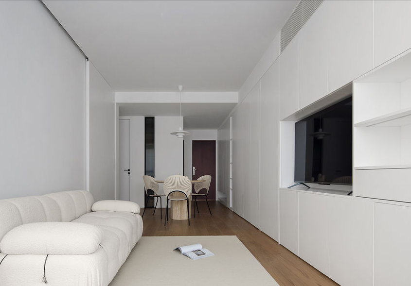 |夫妻的70㎡极简2室，空间布局太巧妙了，纯白空间一尘不染，佩服