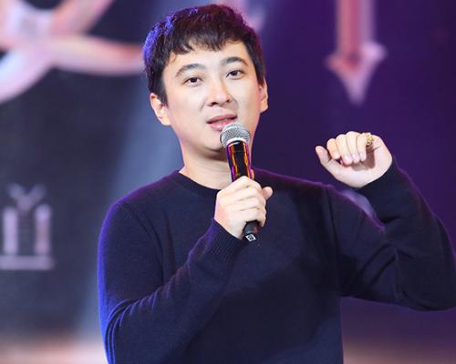 周杰伦|他才是娱乐圈“真太子”，周杰伦靠他保护，王思聪不敢碰