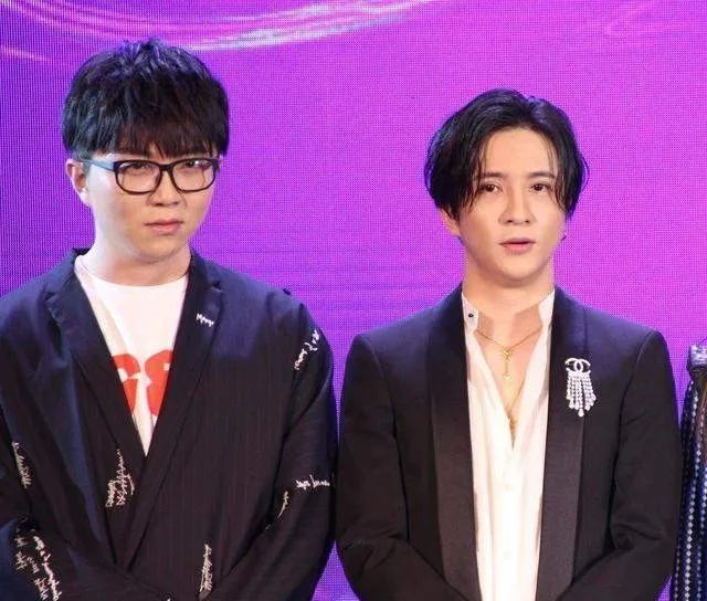 杨幂|唱歌鬼哭狼嚎，动作像做法事，华晨宇让大众对音乐失去信心?