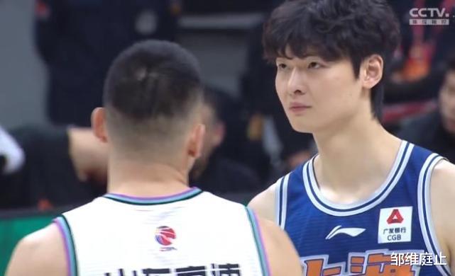 陶汉林|30-15！王汝恒爆发，王哲林陶汉林五五开，富兰克林被限制！