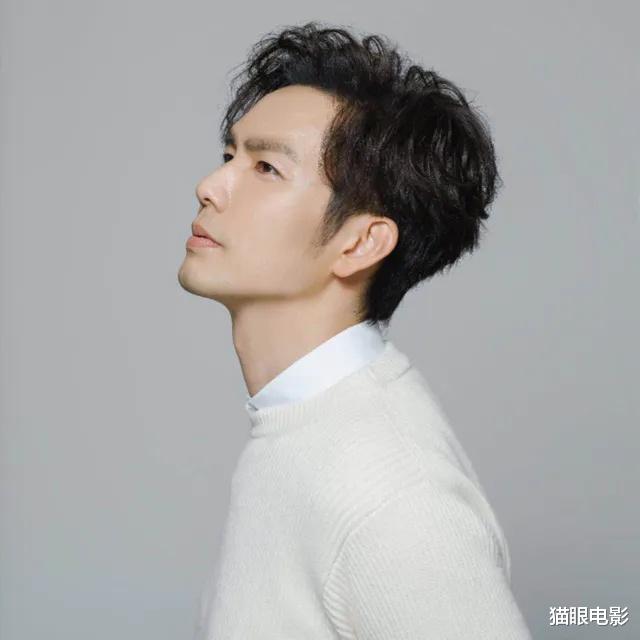 钟汉良|47岁钟汉良穿着青春潮流，忘记曾出演过流星花园，网友: 红太久了