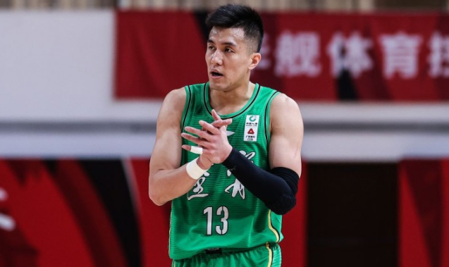 辽宁男篮|辽宁残暴一战！三节打花比赛，梅奥22分钟24+8，郭艾伦超马布里