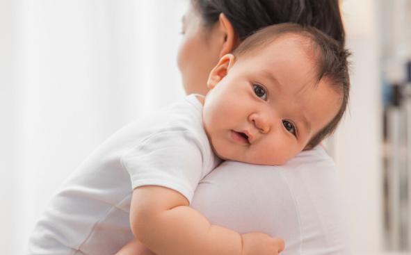 李姥姥讲育儿 老人“倒贴带娃”3年，亲家来过生日，让她明白自己不该带娃