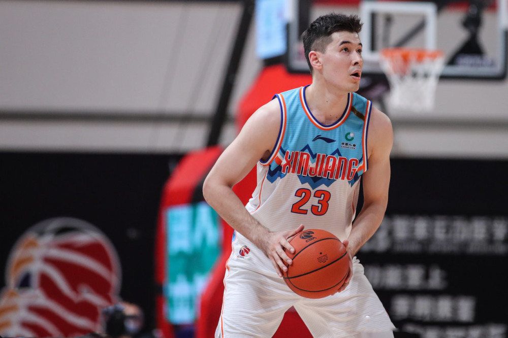刘华体会讲体育课|CBA前瞻:新疆再战广州全力避连败,李楠有望送青岛首次连胜