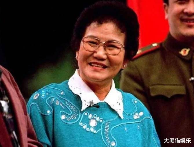 赵丽蓉|赵丽蓉的笑泪人生：32岁丧夫，二婚嫁小叔子再守寡，7岁女儿夭折