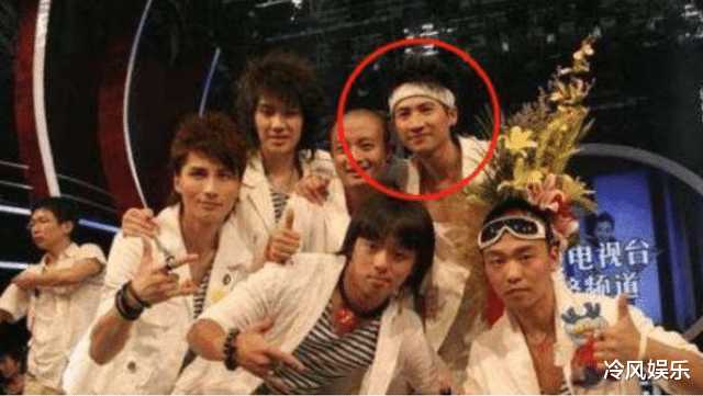 李现|一个被姓名压死的歌手，金星劝其改名非不听，沦落到在综艺里端菜