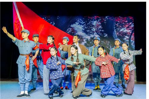 中国经济周刊 安徽望江县文化旅游体育局开展“抖音上云端 乡音传万家”网络直播演出活动