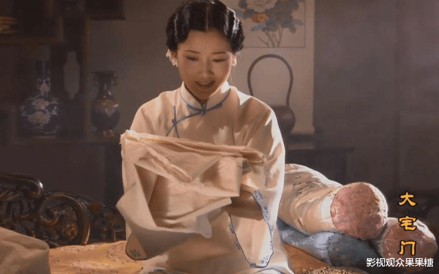 大宅门|为什么《大宅门》中的猫狗都能戴孝,二奶奶却不许杨九红戴孝