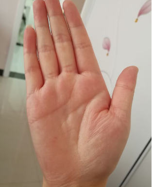 玄何师傅讲命理 不管男女“这地方”越小，命越好，这辈子定是大富大贵，钱财不愁