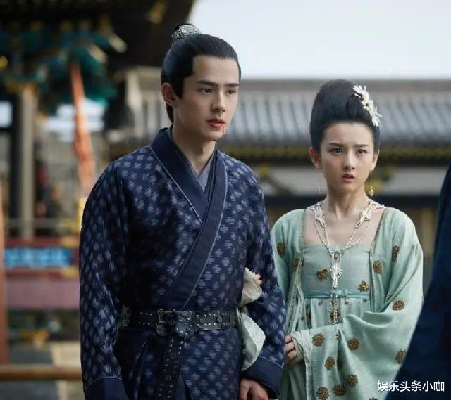 宋祖儿|未成年就同居！和同组男演员父女恋，新晋小花玩真大！