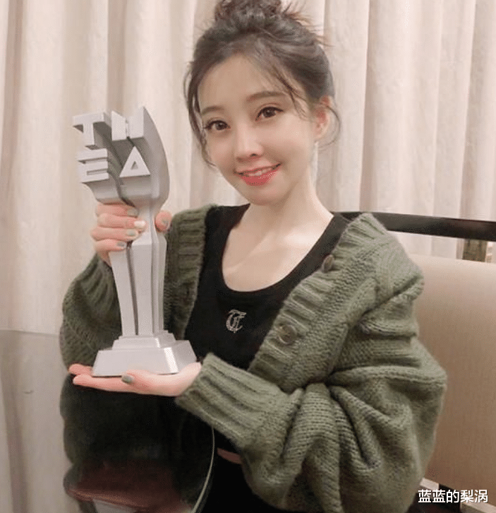 冯提莫|东方风云榜更新，孟美岐吉克隽逸入围榜单，冯提莫成绩很耀眼