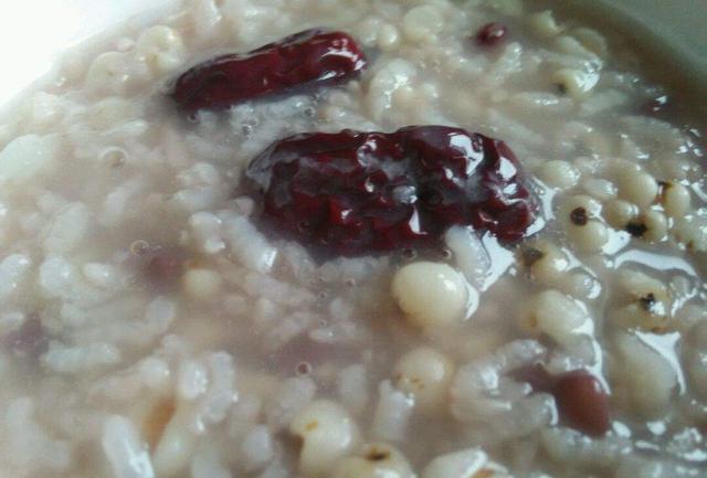 连衣裙 冬天女人减肥,6种粗粮代替主食,每天换花样吃,身材苗条气色好