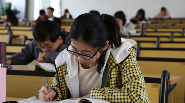 小米粒妈咪|“高考上985”与“考研上985”,有什么区别?郑强教授分享够真实