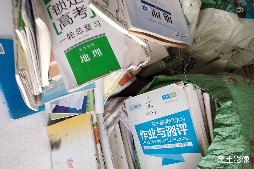 黑土影像 河南一帅气少年突患重症大学梦破碎，自考遇贵人相助却再遭遇打击