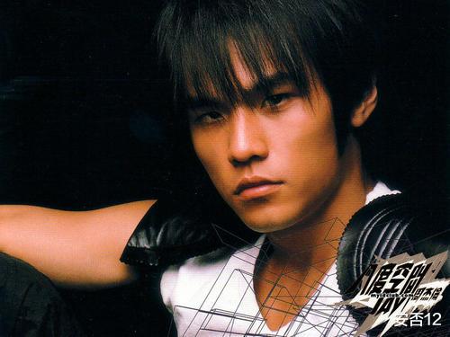 周杰伦|如何评价周杰伦的第三张专辑《八度空间》？