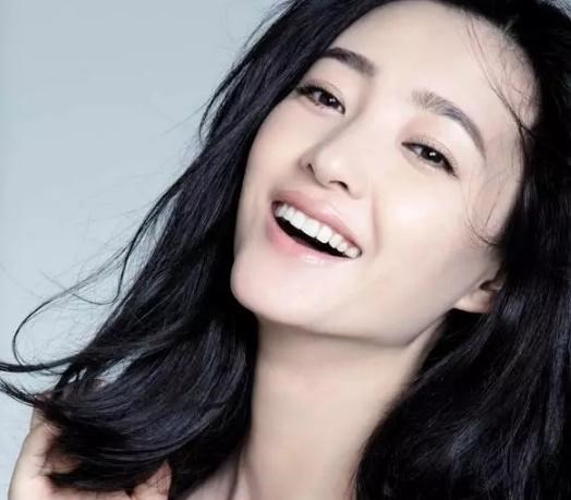 王丽坤|出道16年零绯闻，富豪想娶她为妻被拒，35岁依然貌美如花