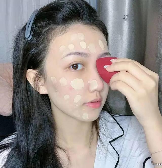 半兮 新手化妆的3个误区，影响颜值还显老，你“踩雷”了吗？