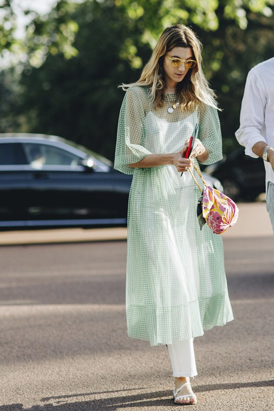 潮流新风|今年“长裙+长裤”火了，不懂这两个穿搭精髓，劝你别轻易尝试