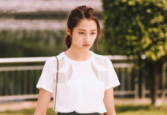 学霸|娱乐圈不拼颜值拼智商？学霸混圈一个比一个红，颜值只是敲门砖!