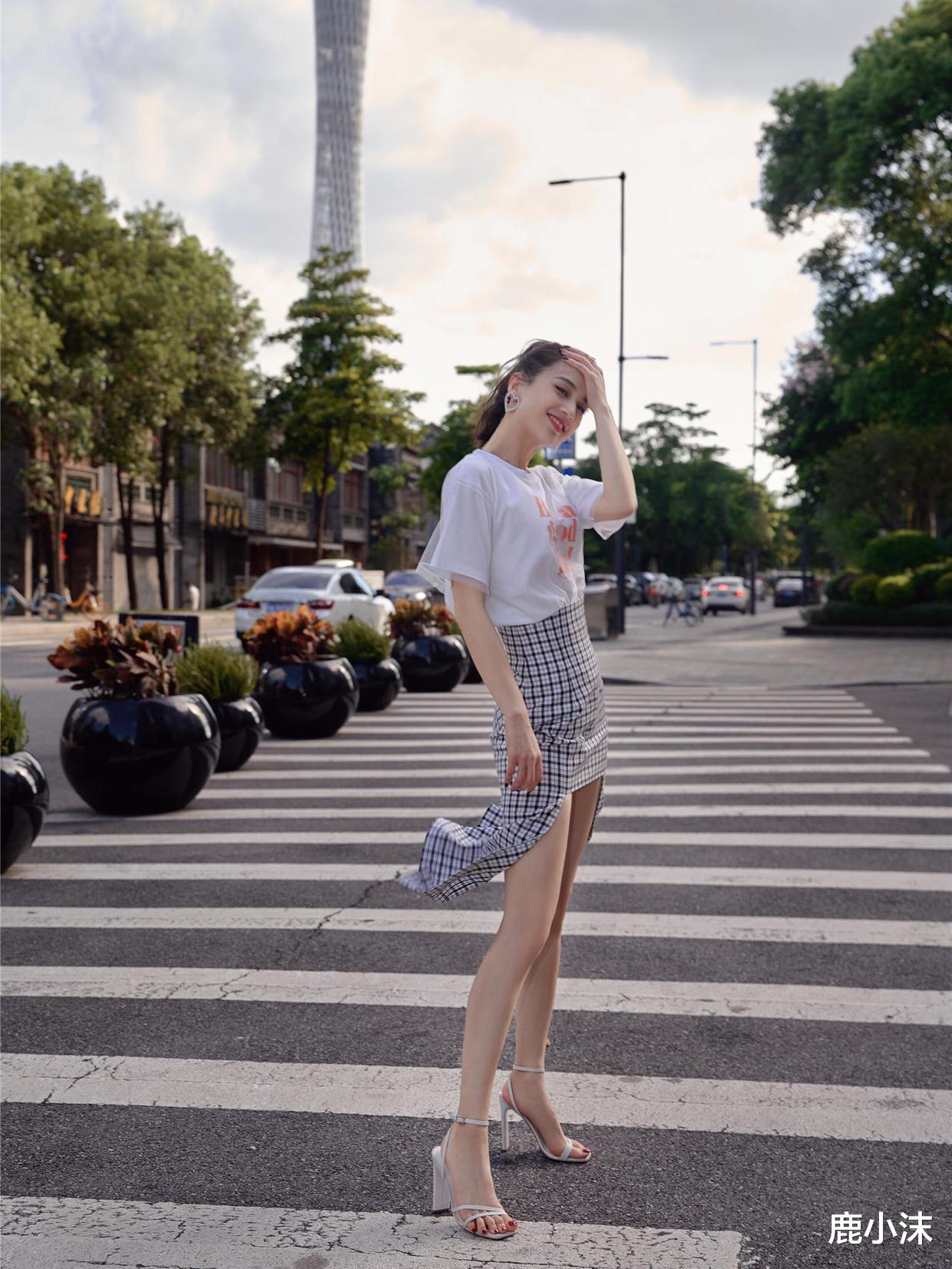 鹿小沫|超显瘦时髦！今夏流行“单品”的穿搭示范，舒服好看又显气质
