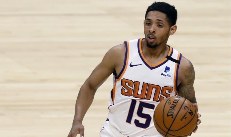 可馨育娃|NBA战报：库里50分勇士大胜，哈登14分篮网惨败，安东尼拯救湖人