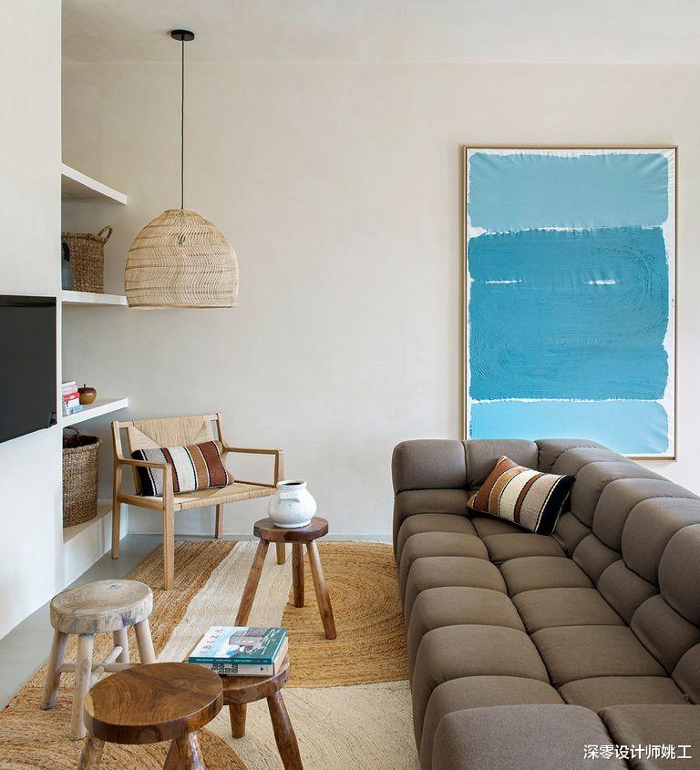 好久没看到这么温馨的111㎡三居室,满屋黄色墙面,散发出别样魅力