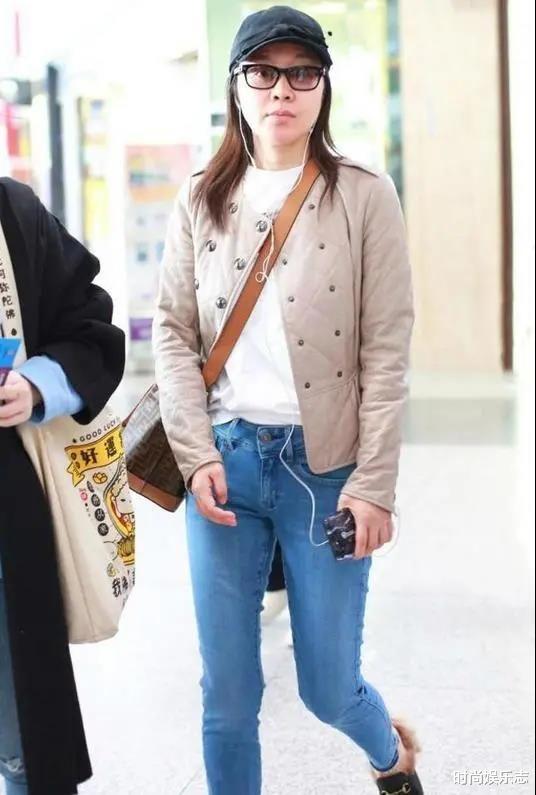 吴亦凡|闫妮太“懒”了，素颜脸上皱纹明显还不当回事，看着都不像她了