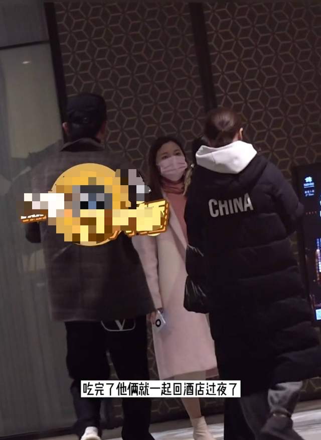 左小青|和丈夫结束11年婚姻，不久便和小鲜肉回酒店过夜，看来浪姐还没老