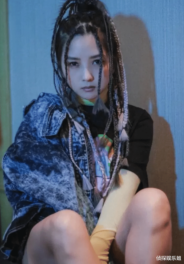 胡萝卜 超拼！何洁为减肥一天只吃一个苹果，网友纷纷喊话她上浪姐3