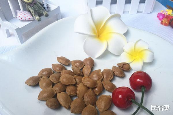 民福康|哪些食物不适合给1—3岁的宝宝吃？哪些食物适合？