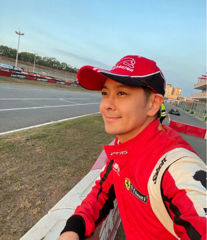 十万个家居为什么|晒晒林志颖现实中的家，全屋装修充满梦幻感，天花板还做成星空顶