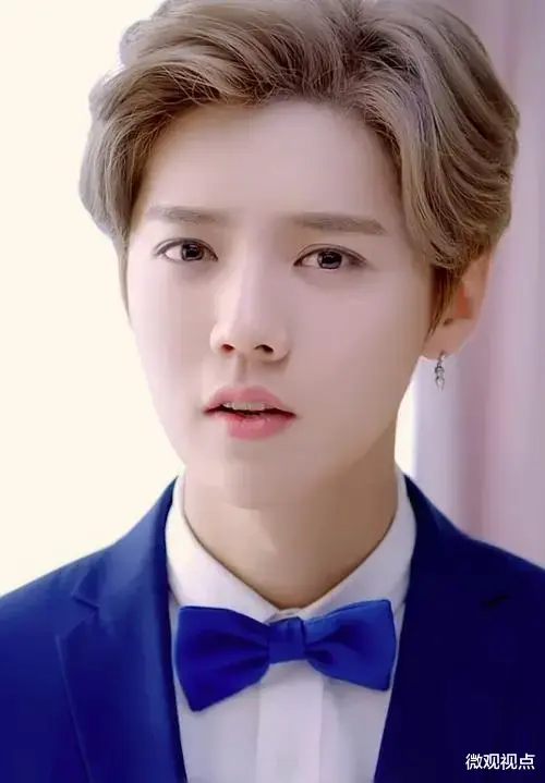 鹿晗|男明星化妆可以忍受，但鹿晗做美甲真是受不了，没有一点阳刚之气