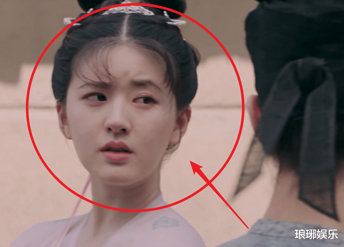 迪丽热巴|《长歌行》造型遭吐槽，迪丽热巴赵露思差距太大，女配翻身当主角了？