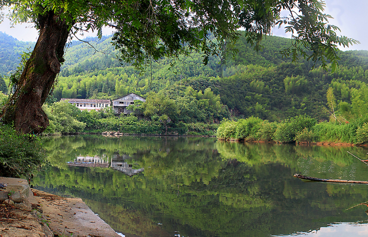 福建省 福建适合避暑的县城，年平均气温17.6℃，1千米以上山峰有570座