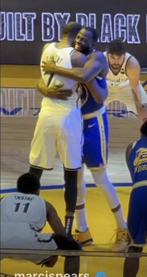 詹姆斯·哈登|全美直播哈登疯狂抢戏！库杜相遇暖心一幕！09双雄交手记录引人感慨