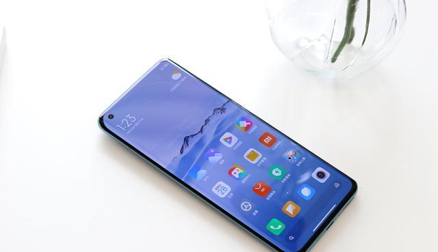 小米科技|果粉轉投小米11 Pro，2K屏+雙67W快充，拍照居然這么強？