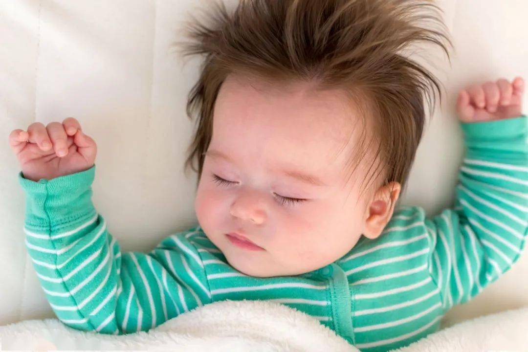 阳光下很温柔|国药育儿知识小课堂：儿童睡眠时刻表，你家娃睡够了吗？