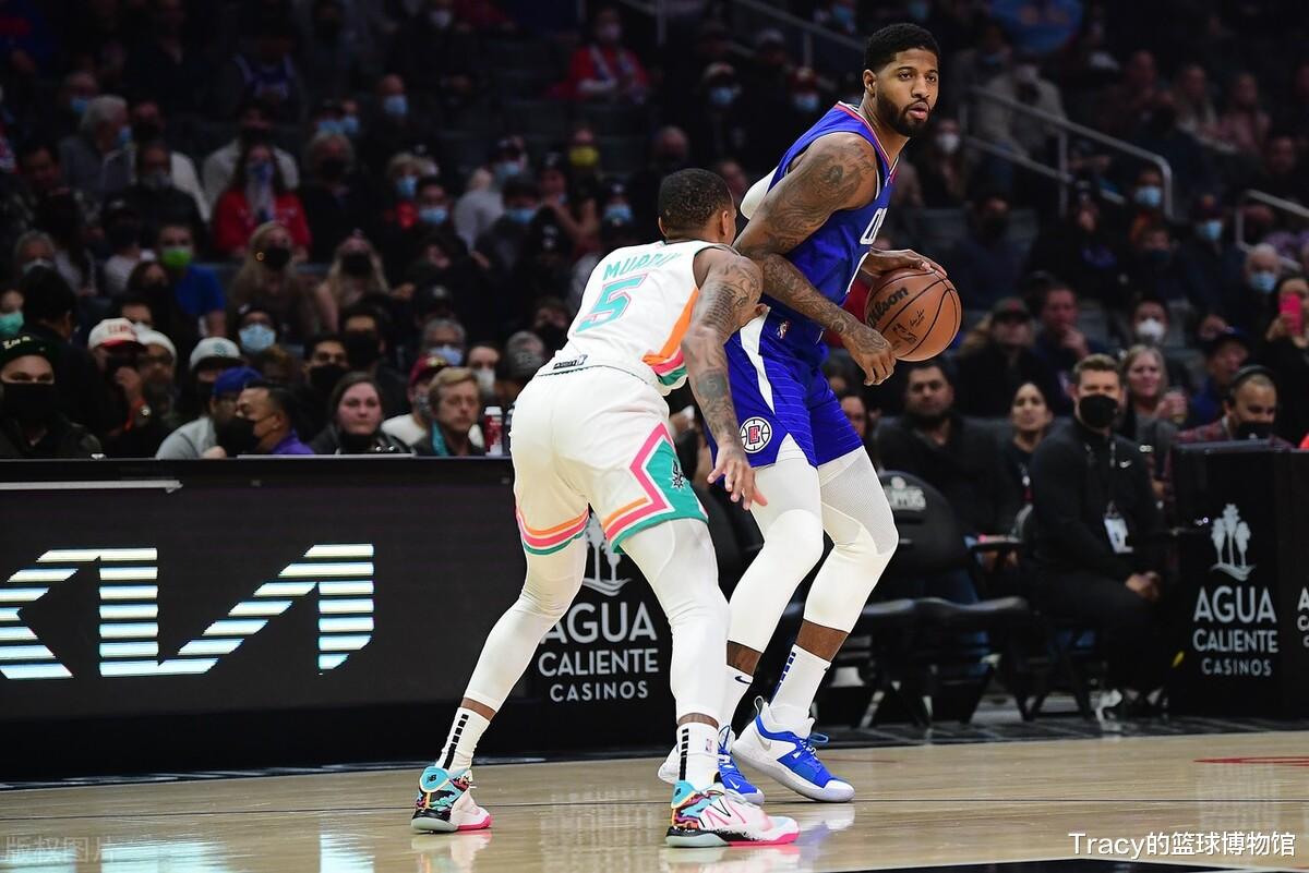 快船隊|瘋搶23個前場籃板，馬刺新王打爆快船！空砍25+6+6，喬治被此人害慘？